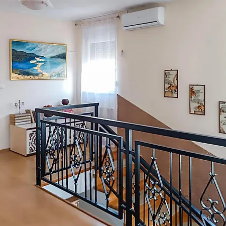 Cozy In With Kitchen 別荘 プーラ