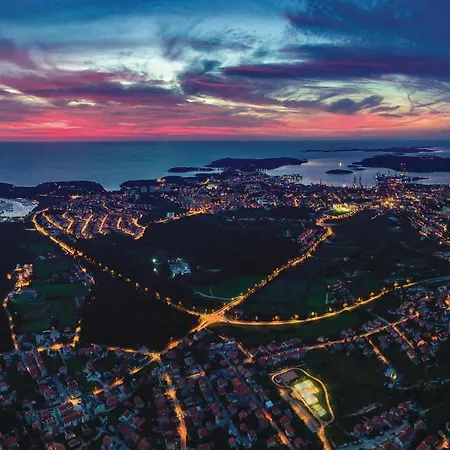 Cozy In With Kitchen *