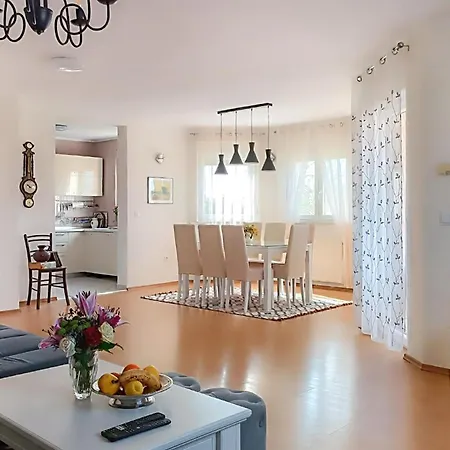 Cozy In With Kitchen Nyaraló