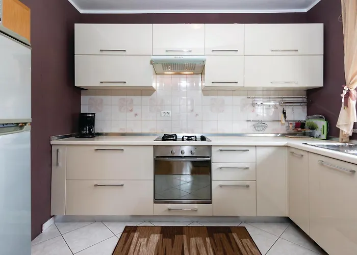 Cozy Home In Pula With Kitchen Holiday home *