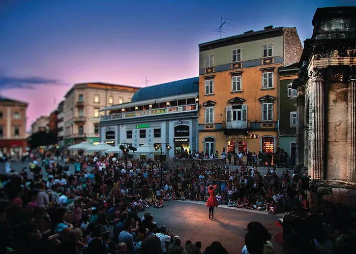 Cozy In With Kitchen * Pula