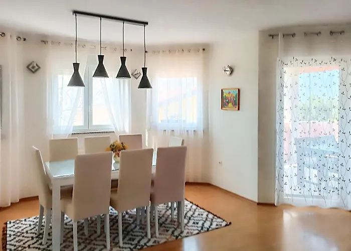 Dom wakacyjny Cozy In With Kitchen